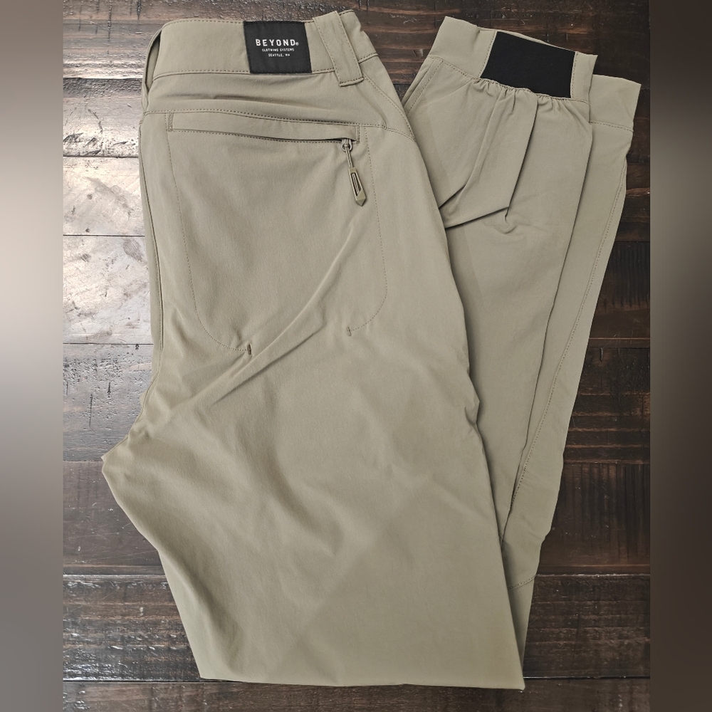 Women's Sojourn Ultralight L4 Jogger